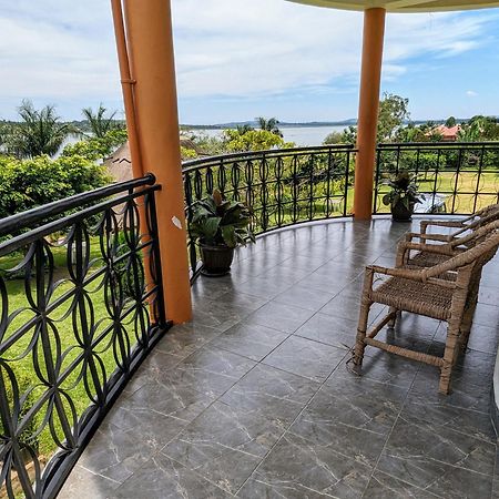 Oslo Gardens Bed&Breakfast Entebbe Exterior foto