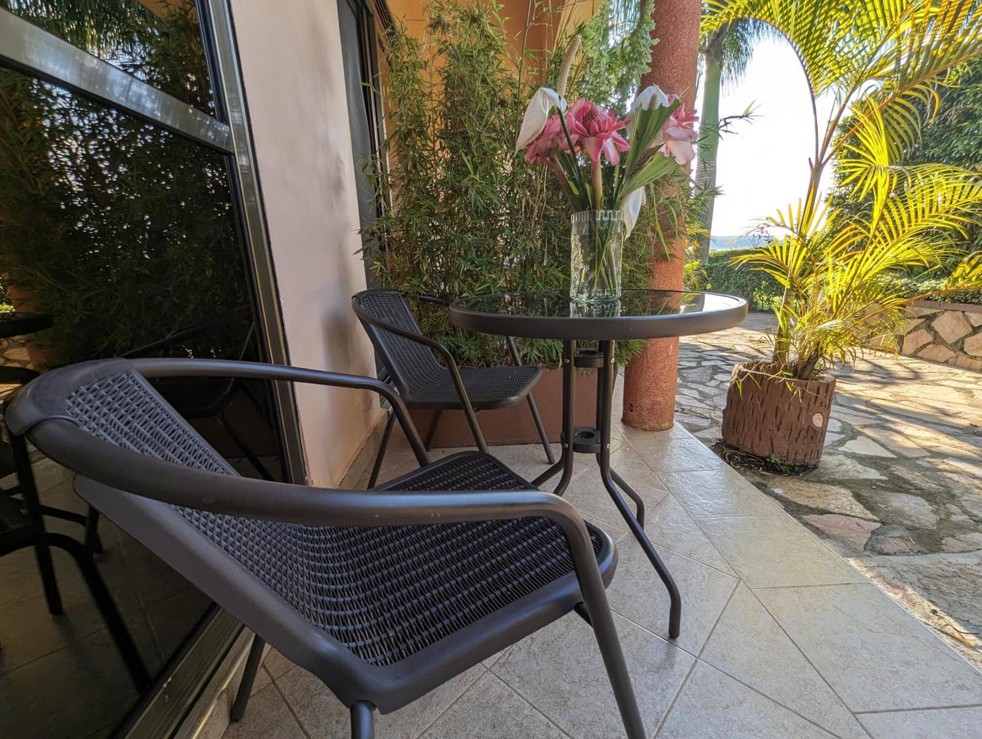 Oslo Gardens Bed&Breakfast Entebbe Exterior foto